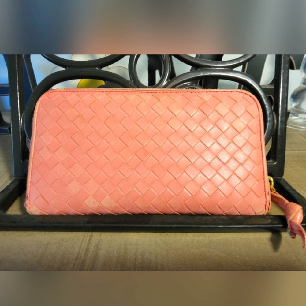 Bottega Venetta Pink Woven interaction Ladies Wallet